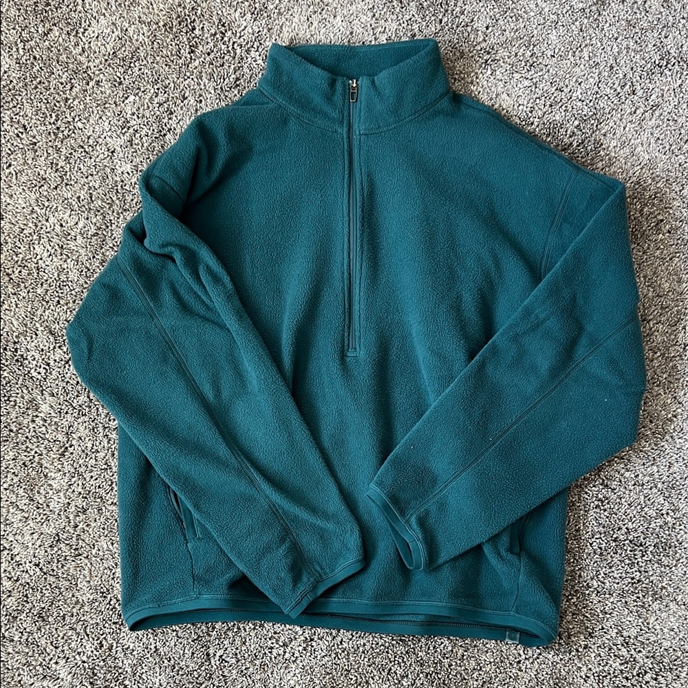 Lululemon Men’s Fleece 1/4 Zip. Size M. Like new.
